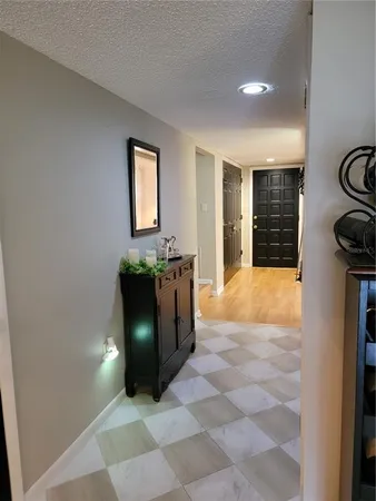 $395,000 | 1 Casa Loma Way, Lakeland, FL 33813