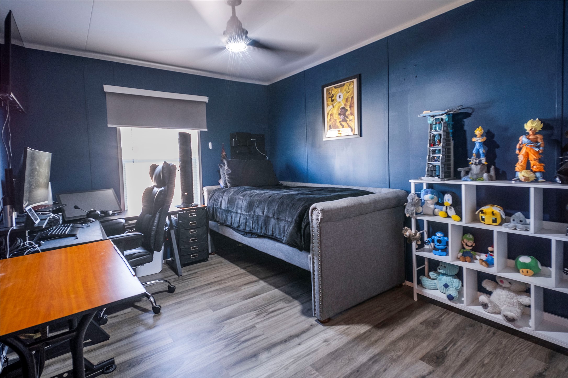 5402 Five Oaks Drive Spring, TX 77389 - Photo 22 of 31 Third bedroom ideal for office or hobby space.