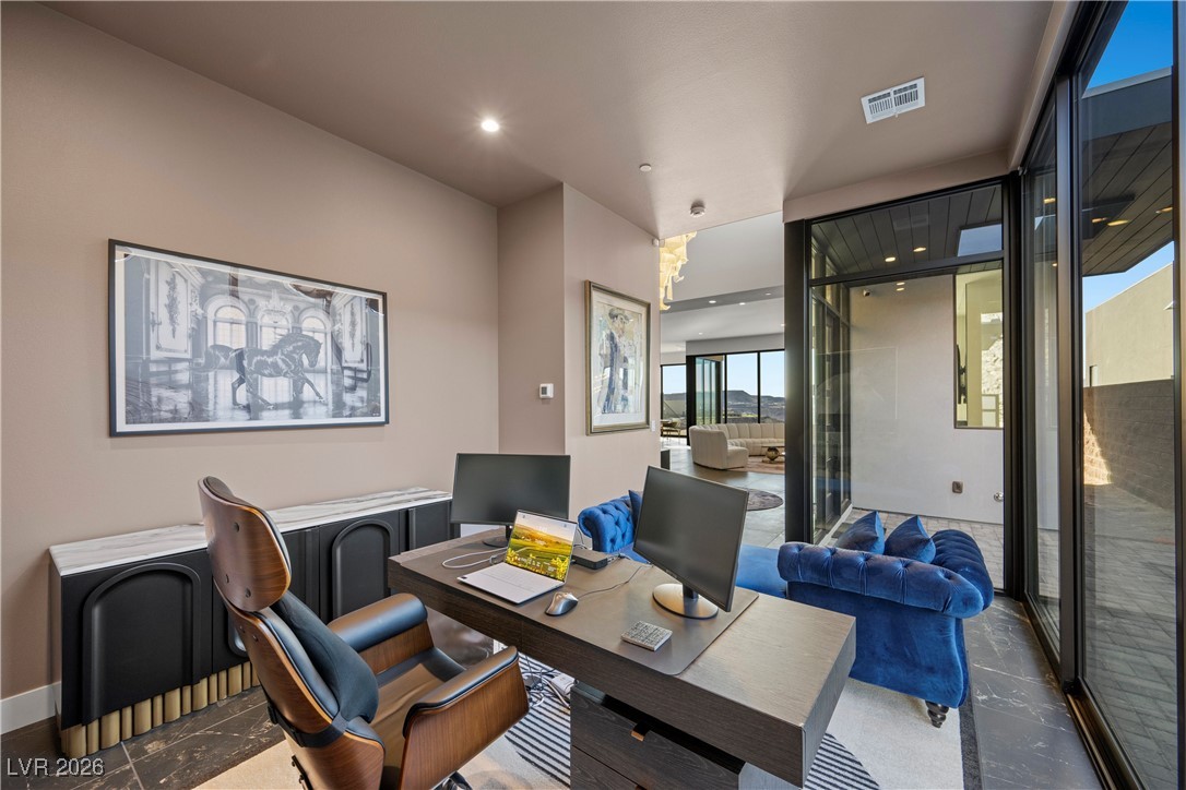 577 Overlook Rim Drive Henderson, NV 89012 - Photo 14 of 88