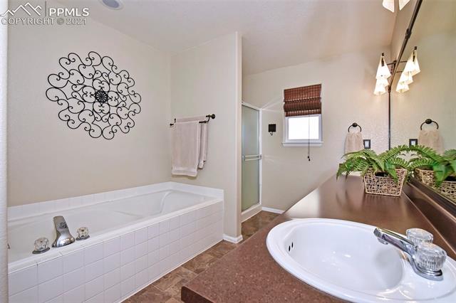 11250 Falling Star Road Fountain, CO 80817 - Photo 5 of 36