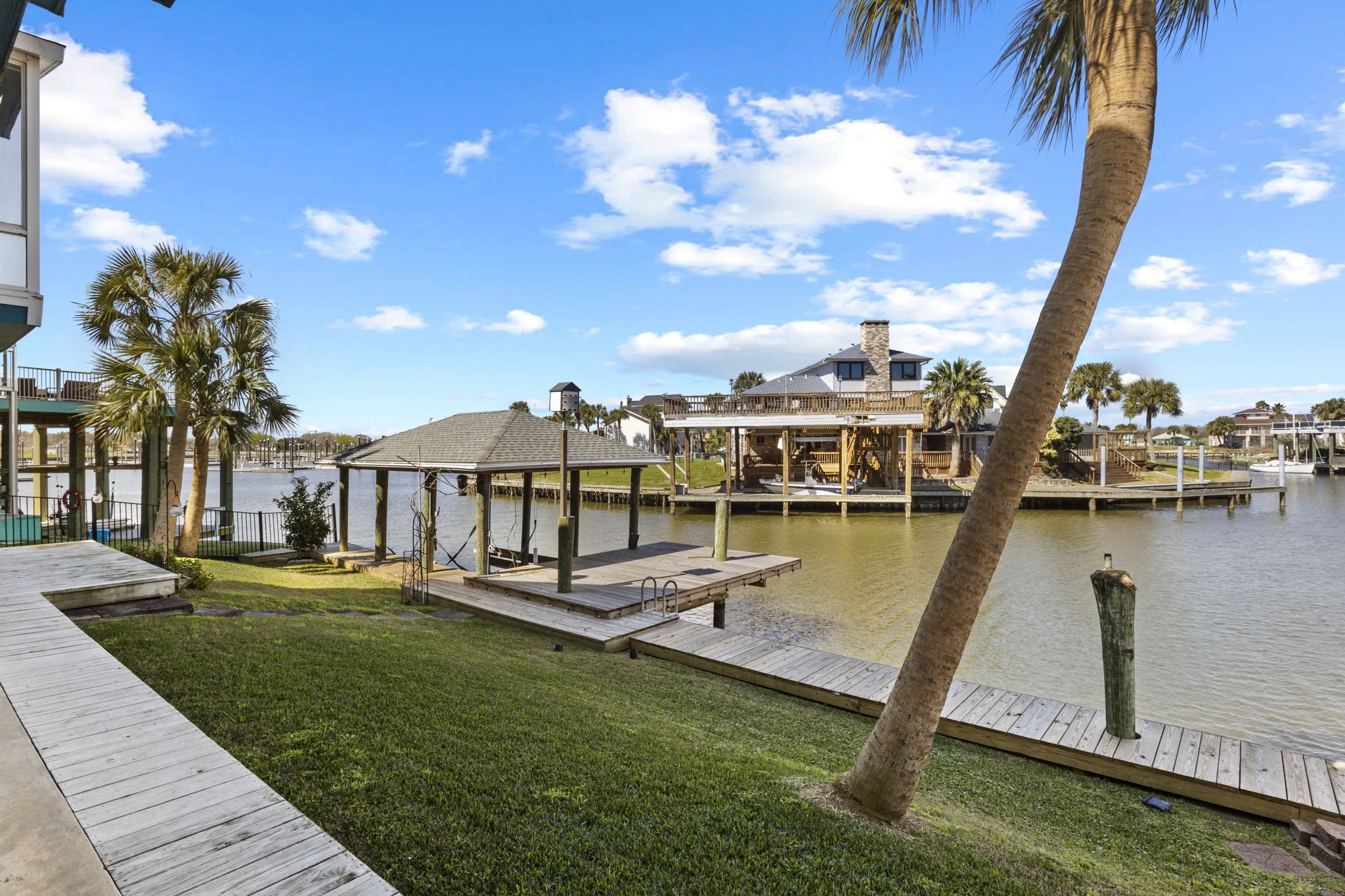 900 Southwind Port Arthur, TX 77640 - Photo 5 of 38 a view of a lake with houses