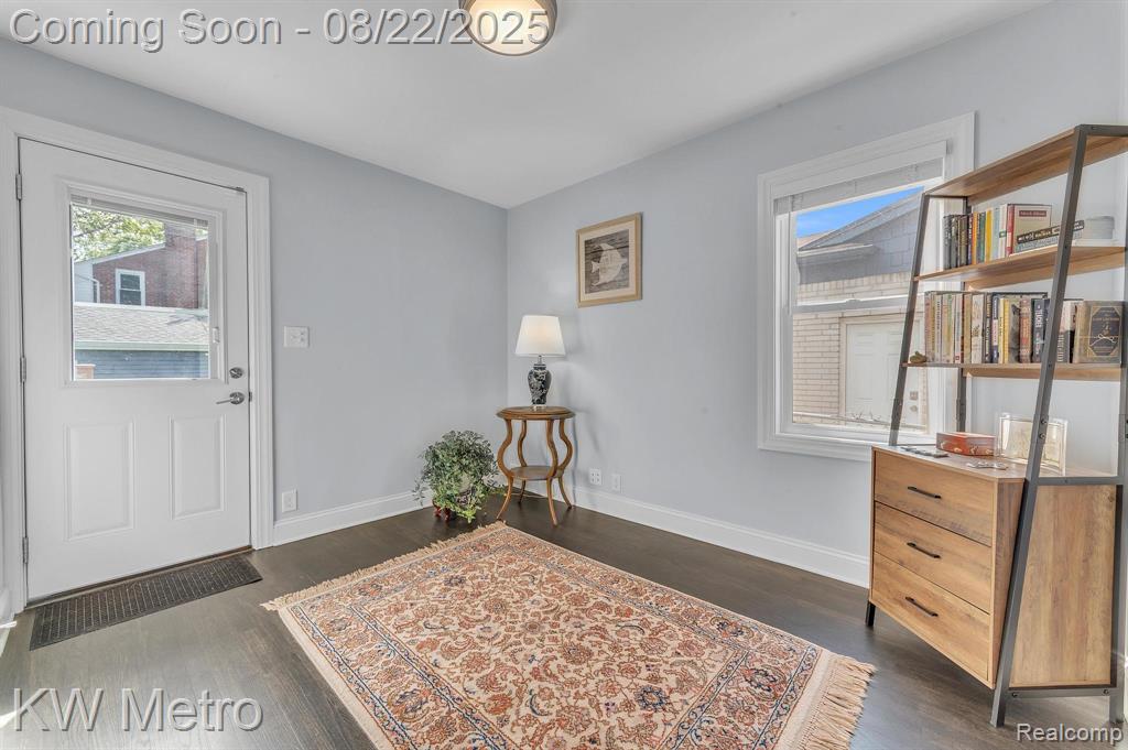 1892 Stanford Road Berkley, MI 48072 - Photo 15 of 40