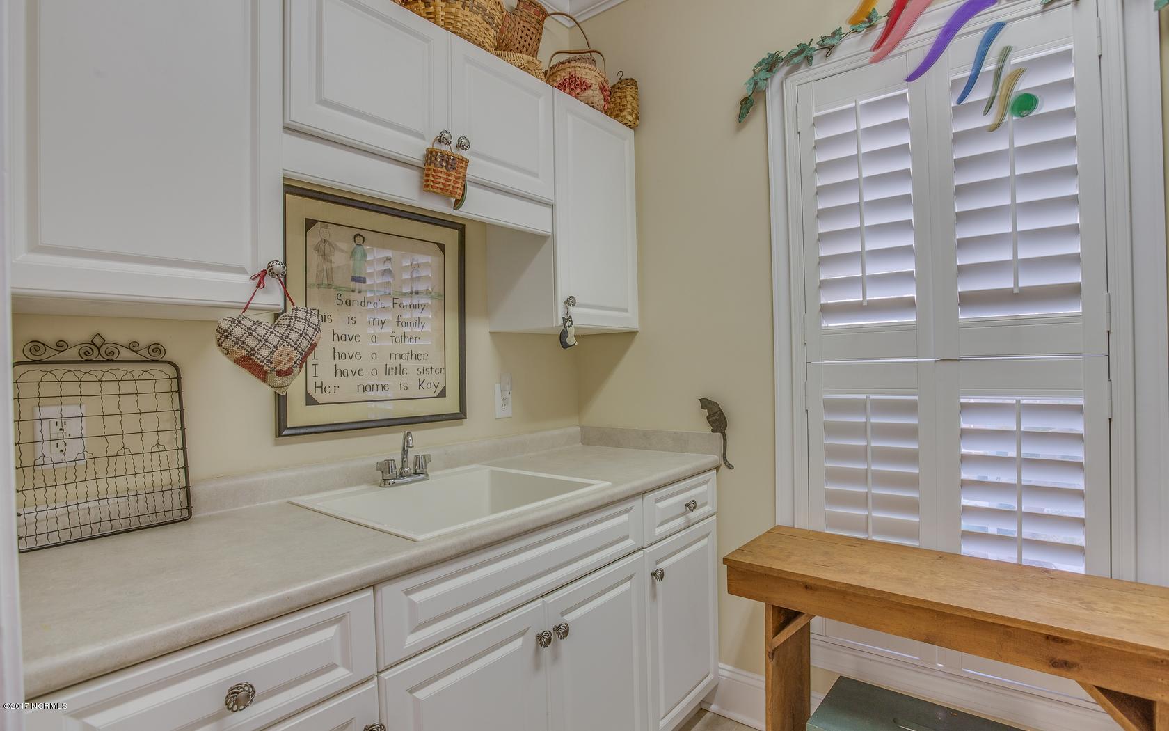 602 Sandfiddler Pointe Road Wilmington, NC 28409 - Photo 13 of 42 laundry