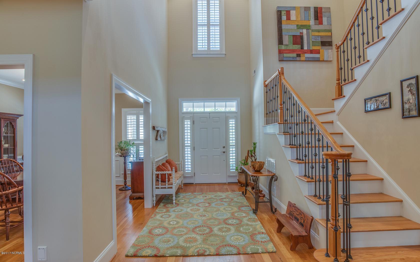 602 Sandfiddler Pointe Road Wilmington, NC 28409 - Photo 4 of 42 foyer.steps