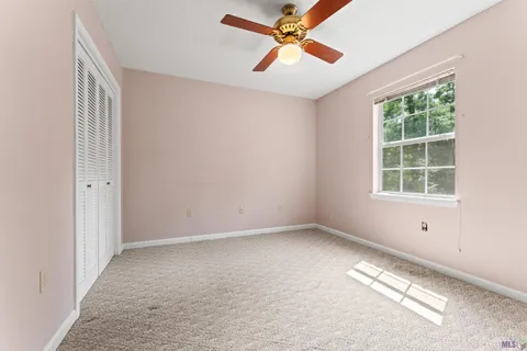 $240,000 | 15035 Crystal Drive, Pride, LA 70770