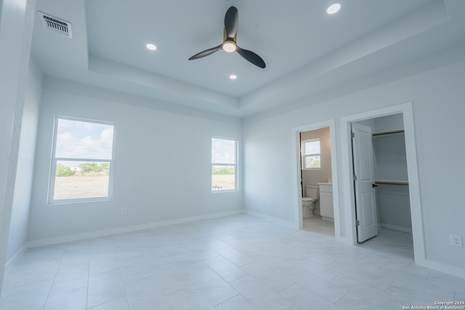150 Ranchero Way Natalia, TX 78059 - Photo 12 of 30