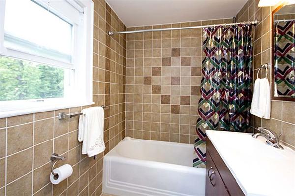 34 Clearwater Road Brookline, MA 02467 - Photo 15 of 21 Gallery Image 15