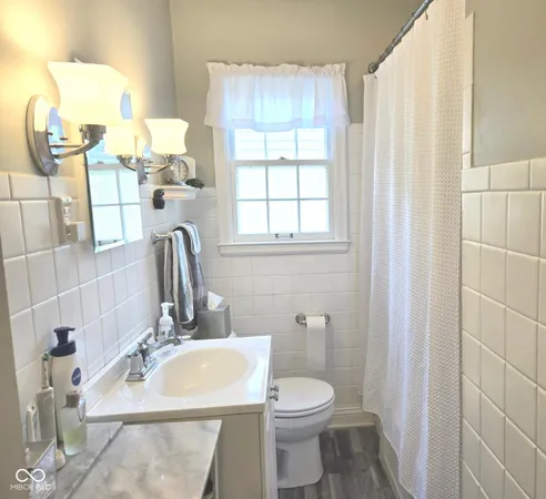 $219,900 | 145 Woodside Avenue, Indianapolis, IN 46219