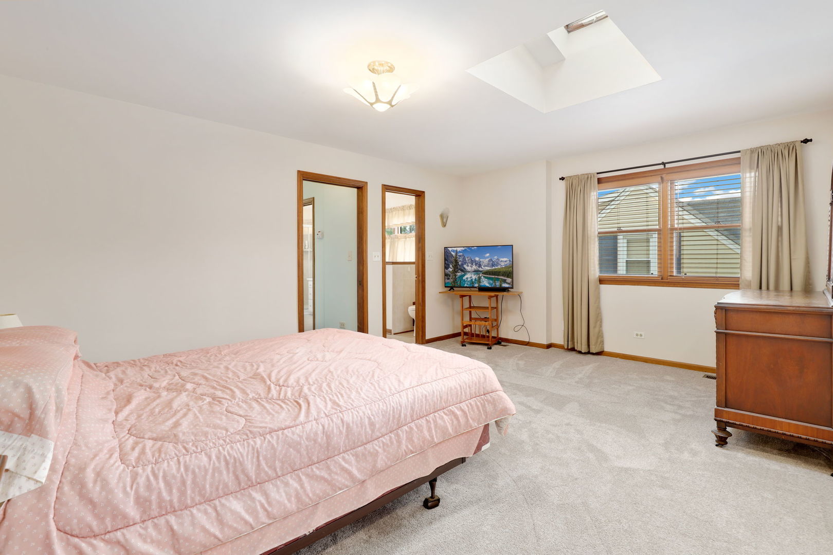 419 North Maple Street Mount Prospect, IL 60056 - Photo 10 of 17 Gallery Image 10