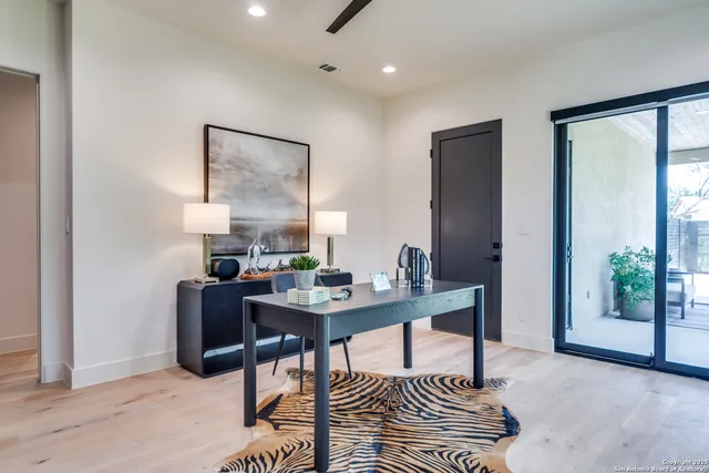 $1,829,000 | 401 Oak Park Drive, Unit B, Boerne, TX 78006