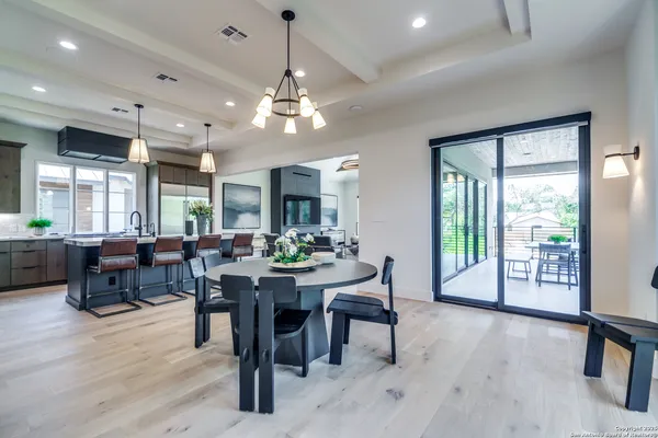 $1,829,000 | 401 Oak Park Drive, Unit B, Boerne, TX 78006