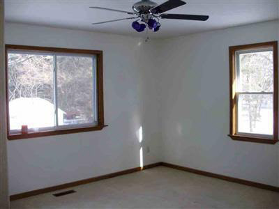 10233 Lapeer Road Davison, MI 48423 - Photo 2 of 12 20196457-1.JPG