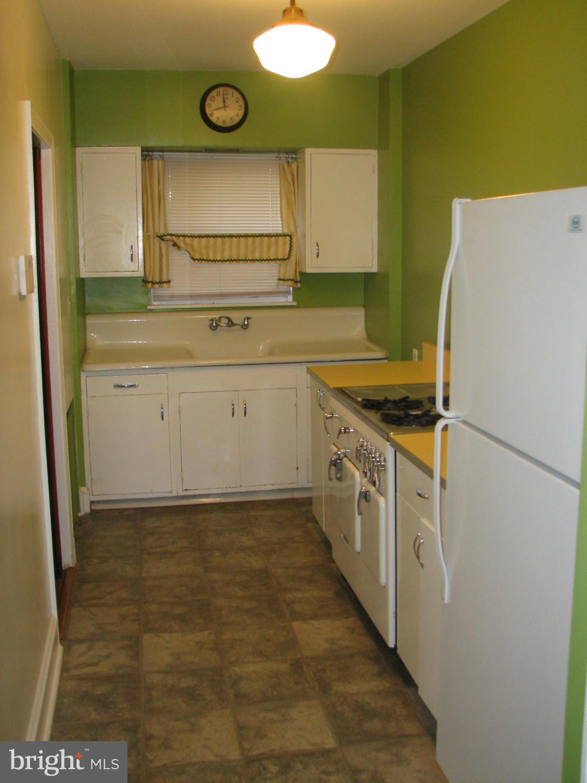 3706 Kimble Road Baltimore, MD 21218 - Photo 3 of 17 Kitchen