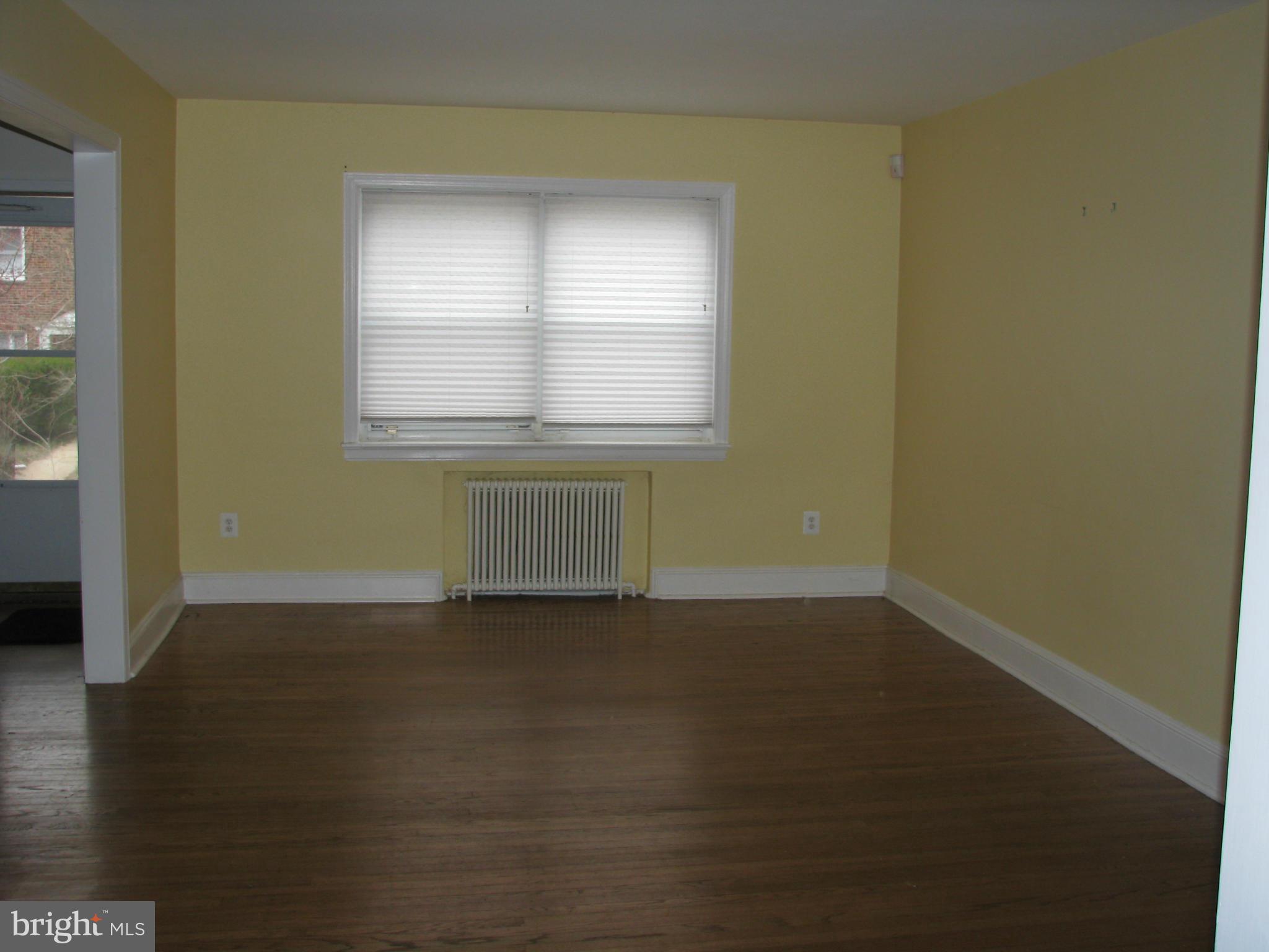 3706 Kimble Road Baltimore, MD 21218 - Photo 5 of 17 Living Room