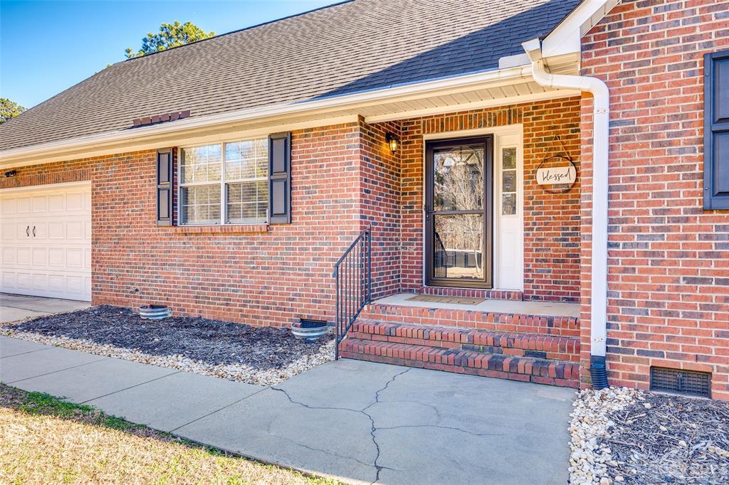 339 Gold Hill Road Fort Mill, SC 29715 - Photo 2 of 48 a front view of a house