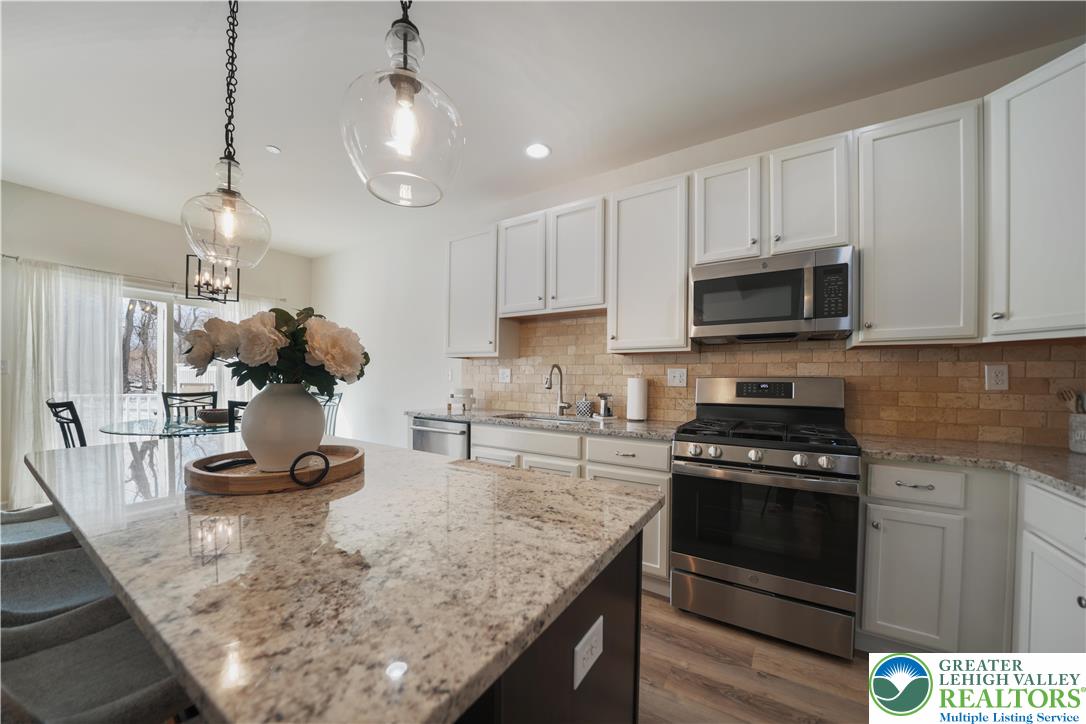 358 Redclover Lane Allentown, PA 18104 - Photo 11 of 28