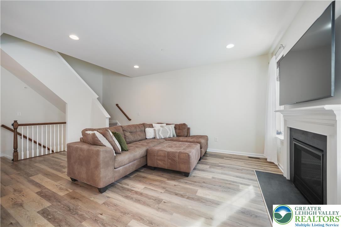 358 Redclover Lane Allentown, PA 18104 - Photo 13 of 28