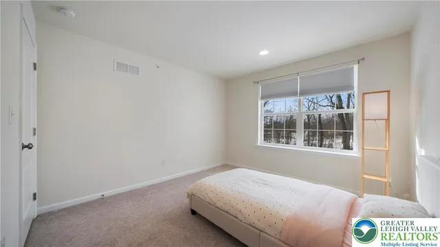 $3,000 | 358 Redclover Lane, Allentown, PA 18104