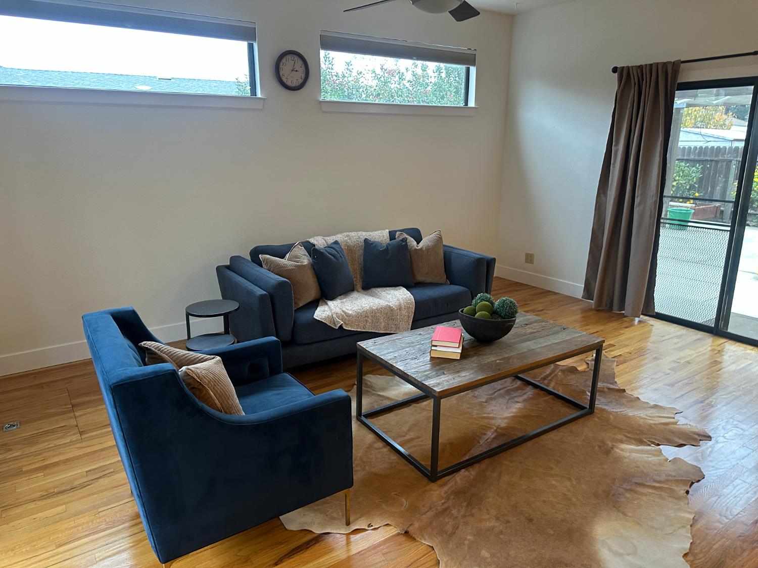 2013 Jerry Lane Lodi, CA 95242 - Photo 24 of 52 a living room with furniture and a window