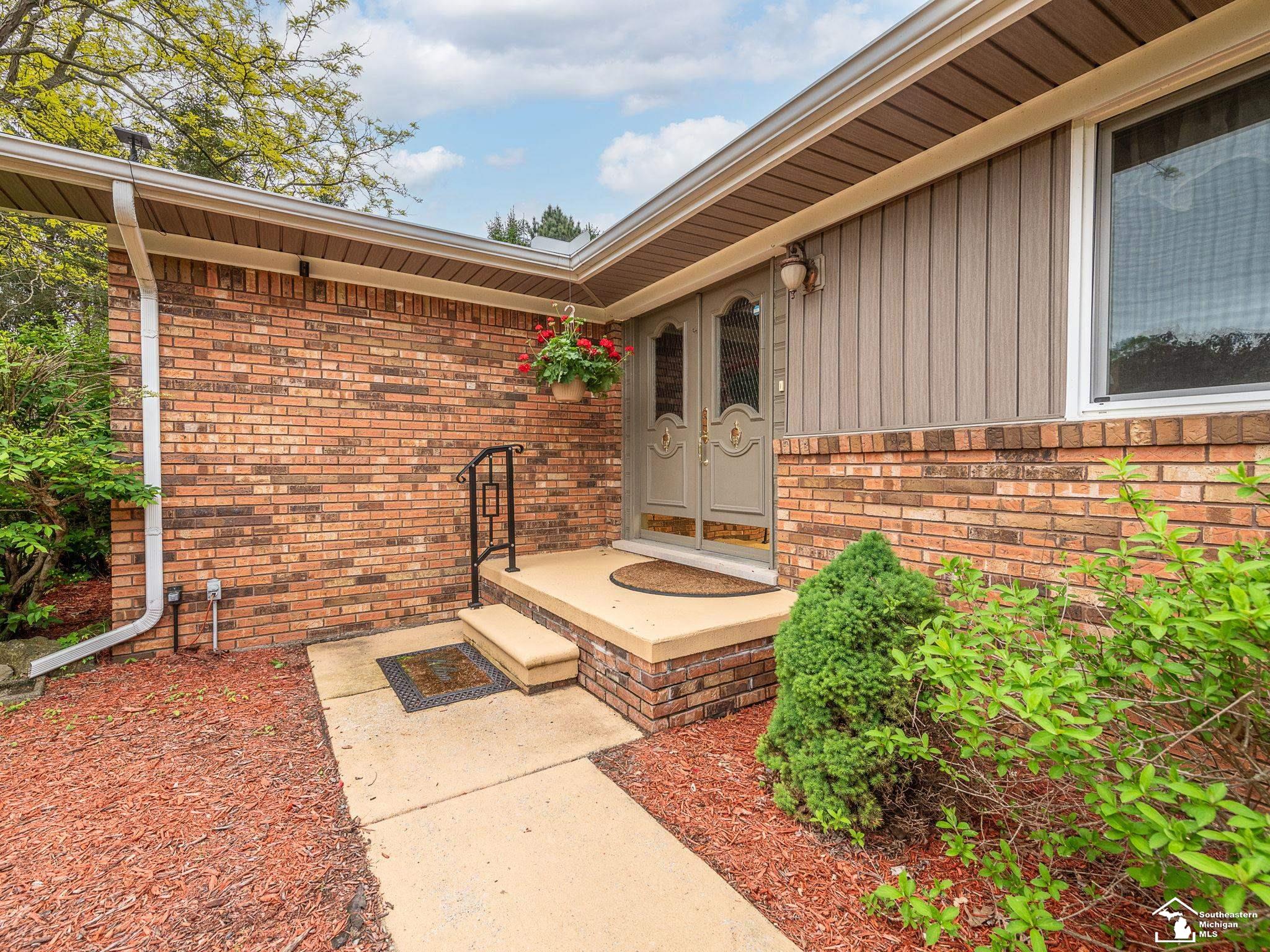 11370 Butler Road Willis, MI 48191 - Photo 3 of 63 50174745-1ba9e9d5-64ea-4552-a135-a70e0668ae8b.JPG