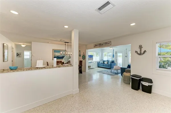 $1,695,000 | 165 Crescent Drive, Anna Maria, FL 34216