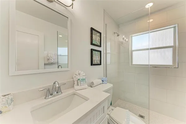 $1,695,000 | 165 Crescent Drive, Anna Maria, FL 34216