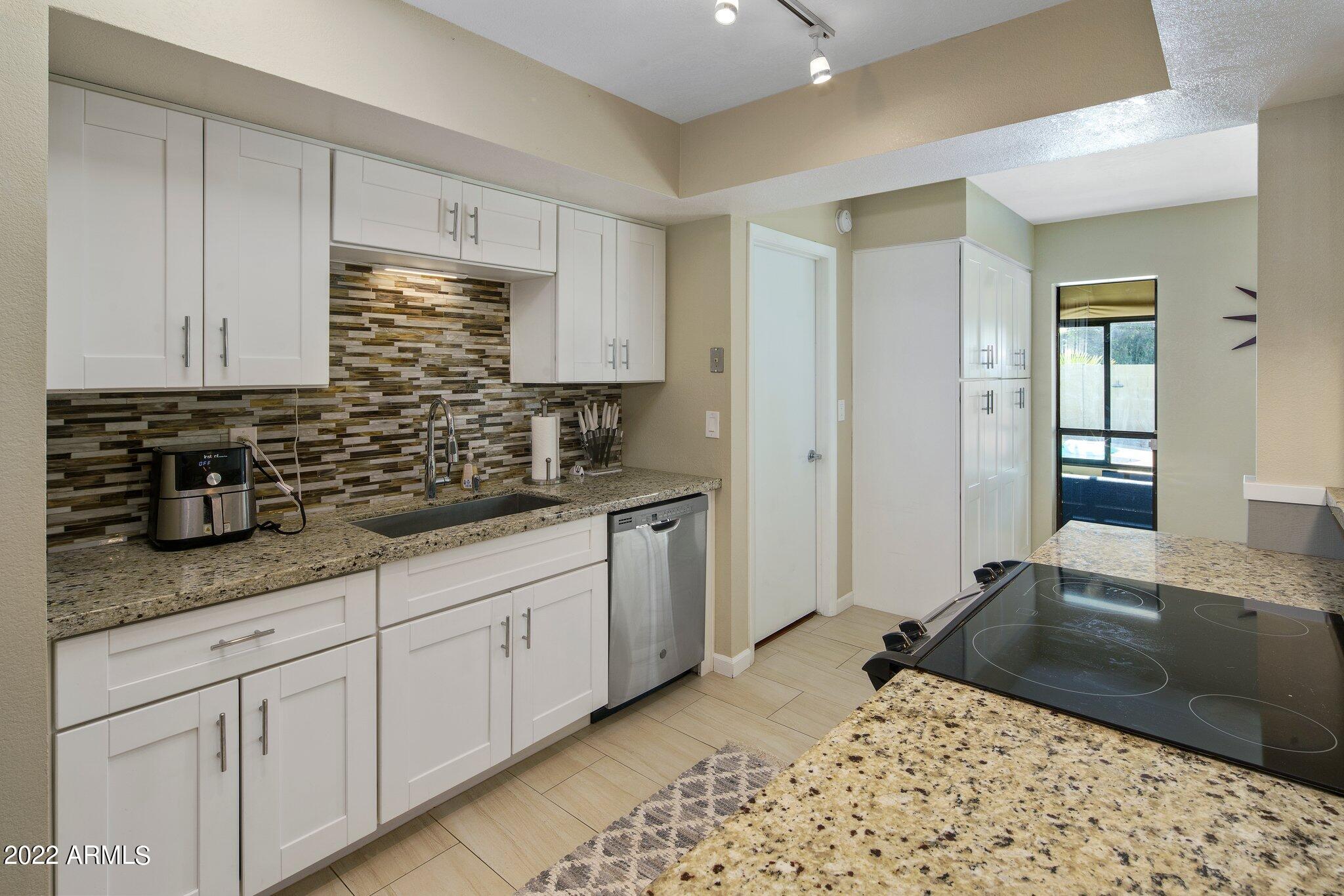 6609 East Phelps Road Scottsdale, AZ 85254 - Photo 44 of 83 Kitchen