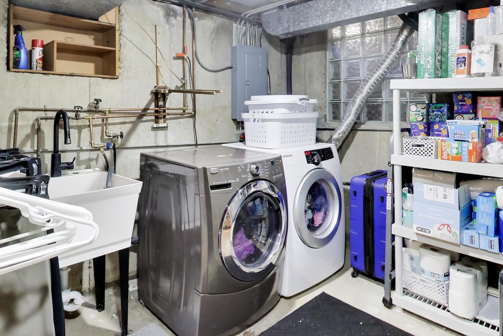 1153 Kenton Road Deerfield, IL 60015 - Photo 31 of 40 a utility room with dryer and washer