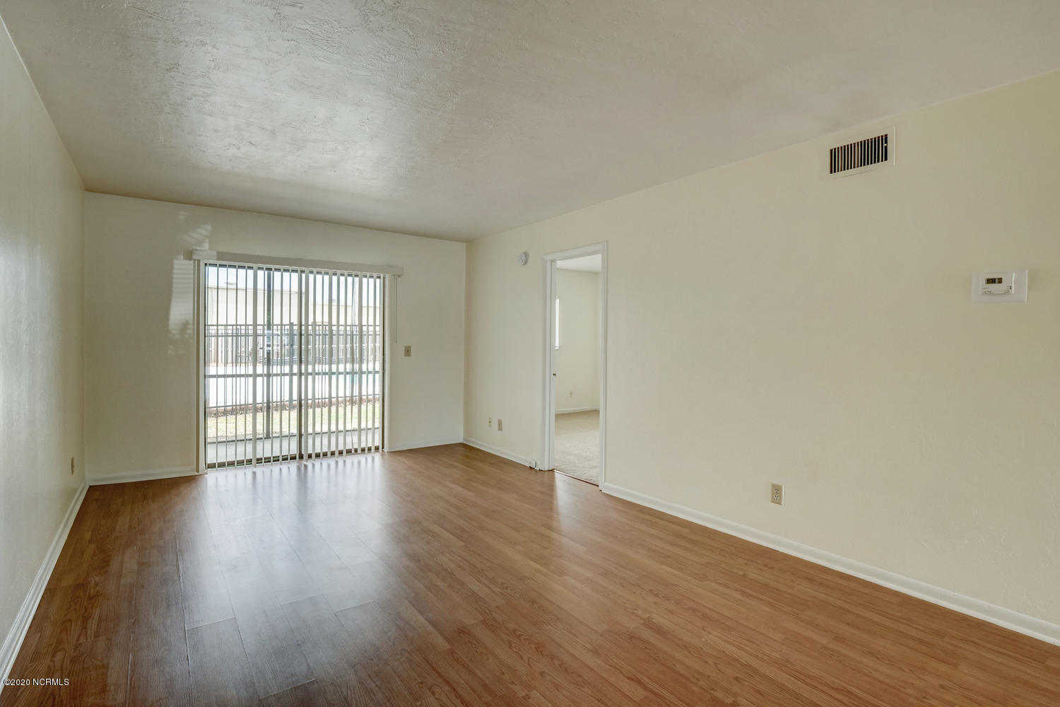 4461 Holly Tree Road, Unit 304 Wilmington, NC 28412 - Photo 7 of 23 4461 Holly Tree Rd Wilmington-large-008-