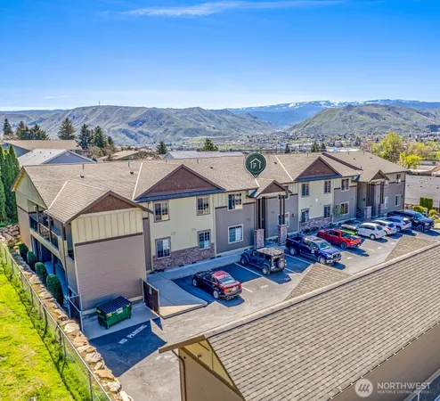 $415,000 | 1051 North Baker Avenue, Unit B203, East Wenatchee, WA 98802