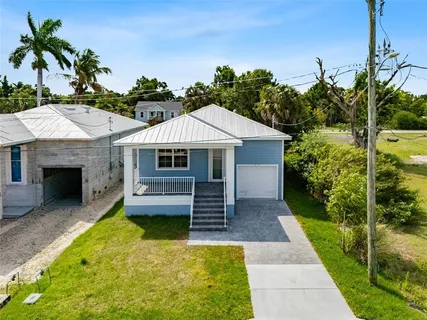 $349,000 | 627 Fitzhugh Avenue, Punta Gorda, FL 33950