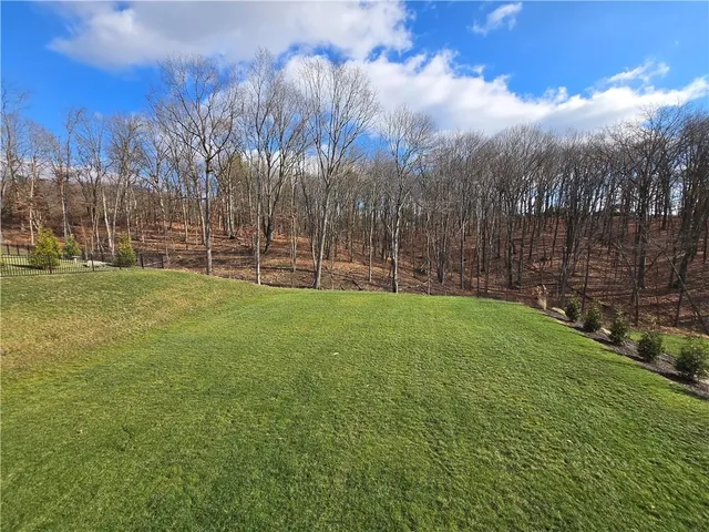 $1,475,000 | 307 Azalea Lane, Mars, PA 16046