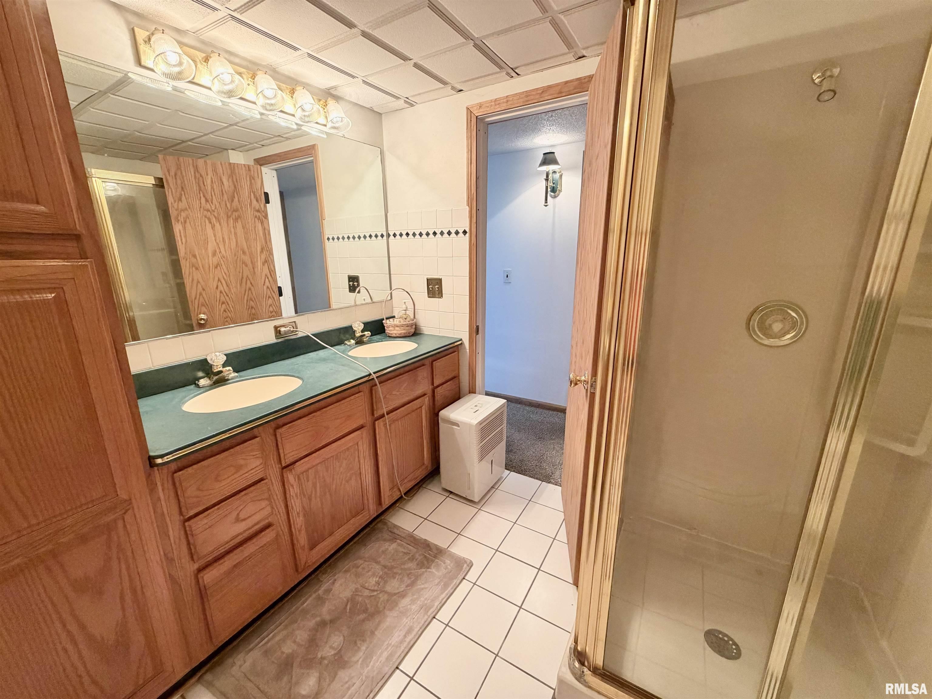 1026 Lakeview Road North Dahinda, IL 61428 - Photo 19 of 34 Gallery Image 19