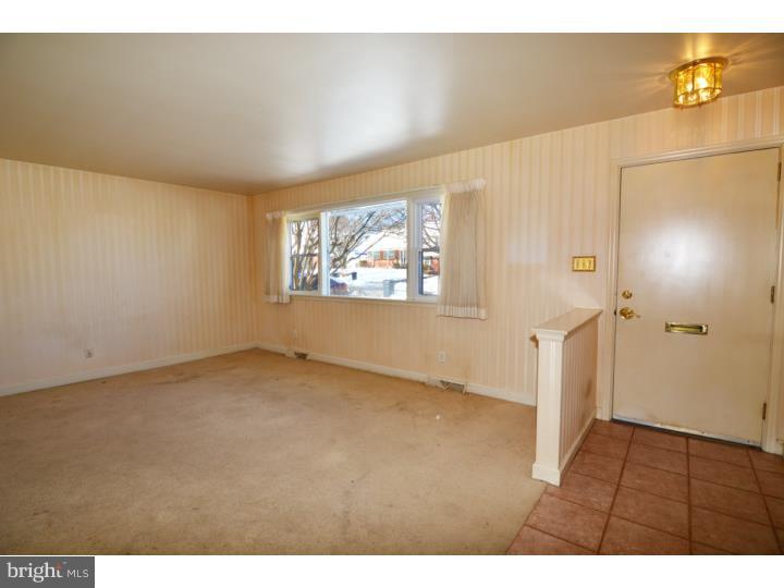 2406 Laurel Road Reading, PA 19609 - Photo 9 of 25 Gallery Image 9
