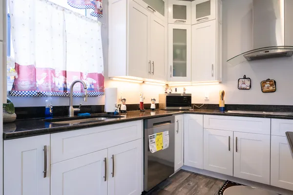 a bathroom with a toilet