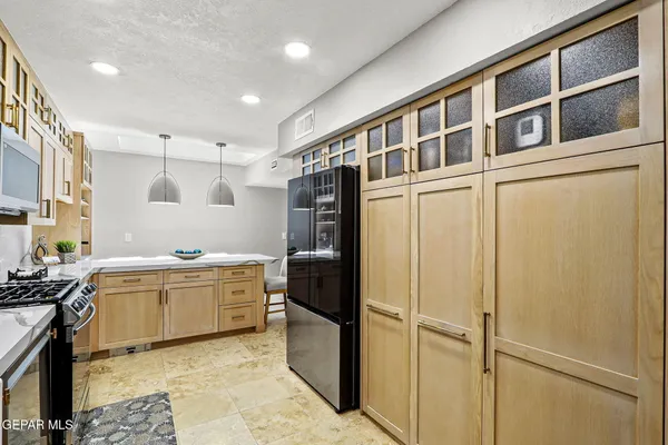 $389,000 | 5903 Mira Hermosa Drive, El Paso, TX 79912
