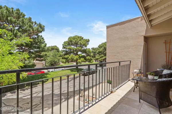 $389,000 | 5903 Mira Hermosa Drive, El Paso, TX 79912