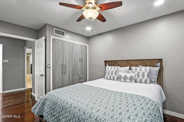 $389,000 | 5903 Mira Hermosa Drive, El Paso, TX 79912