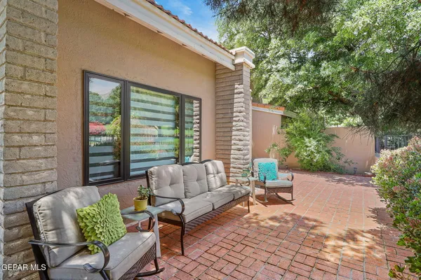 $389,000 | 5903 Mira Hermosa Drive, El Paso, TX 79912