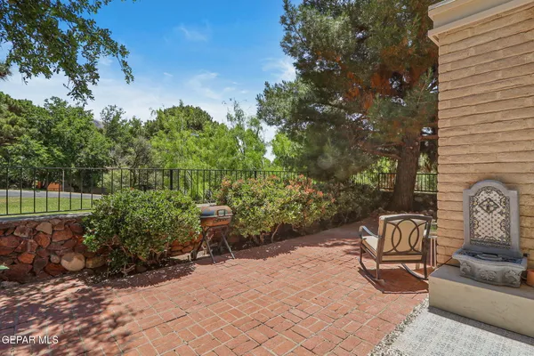 $389,000 | 5903 Mira Hermosa Drive, El Paso, TX 79912