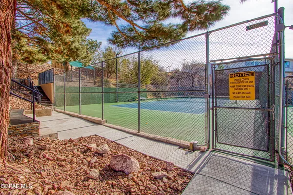 $389,000 | 5903 Mira Hermosa Drive, El Paso, TX 79912