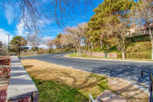 $389,000 | 5903 Mira Hermosa Drive, El Paso, TX 79912