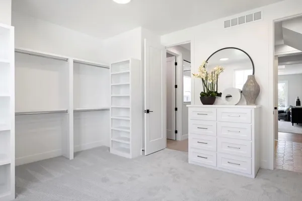 $1,137,956 | 12511 West 184th Street, Overland Park, KS 66013