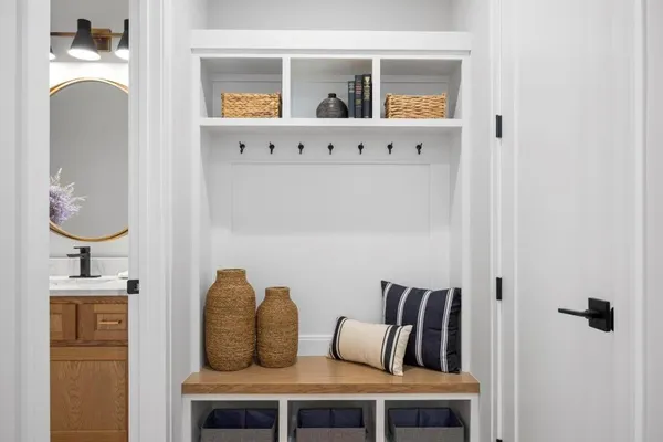 $1,137,956 | 12511 West 184th Street, Overland Park, KS 66013