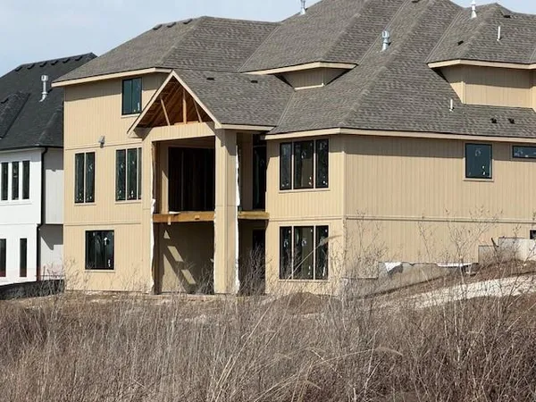 $1,137,956 | 12511 West 184th Street, Overland Park, KS 66013