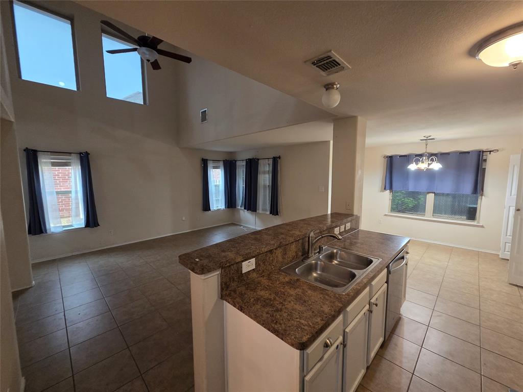 8422 Timberbrook Lane Dallas, TX 75249 - Photo 10 of 22 Gallery Image 10