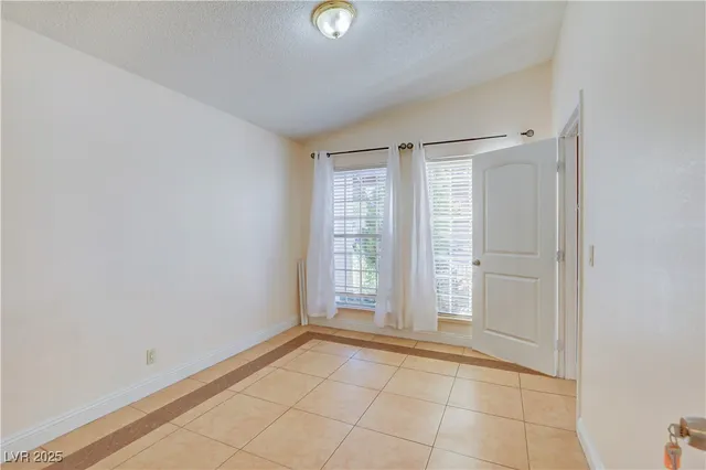 $2,350 | 3732 South Spitze Drive, Las Vegas, NV 89103