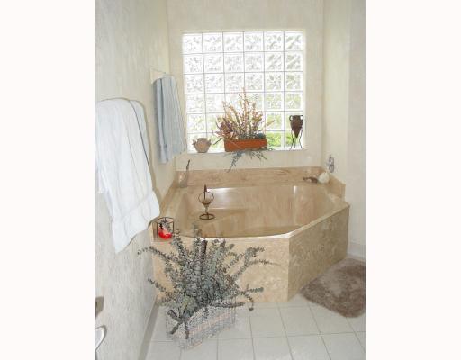 22025 Aqua Court Boca Raton, FL 33428 - Photo 13 of 16 Additional Photo