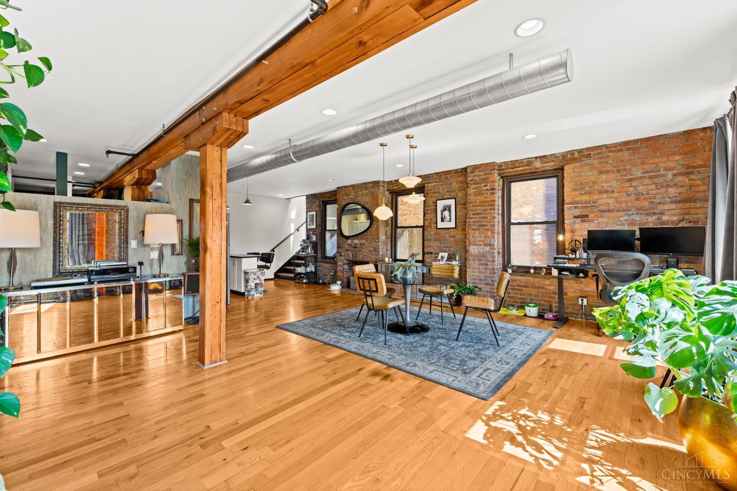 404 Reading Road, Unit 301 Cincinnati, OH 45202 - Photo 31 of 43 Gallery Image 31