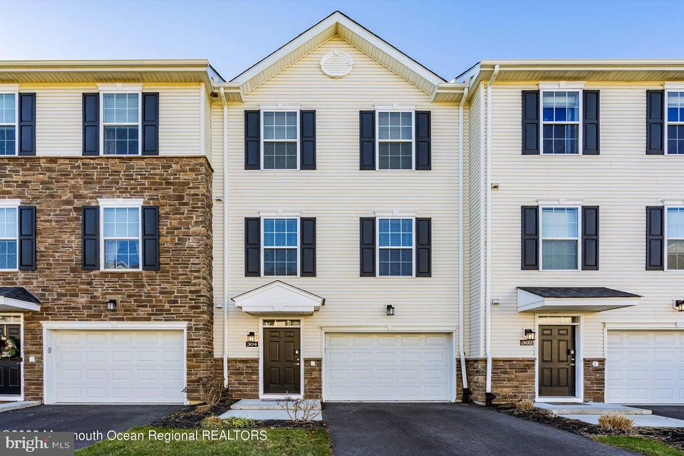 304 Discovery Road Brick, NJ 08723 - Photo 1 of 50